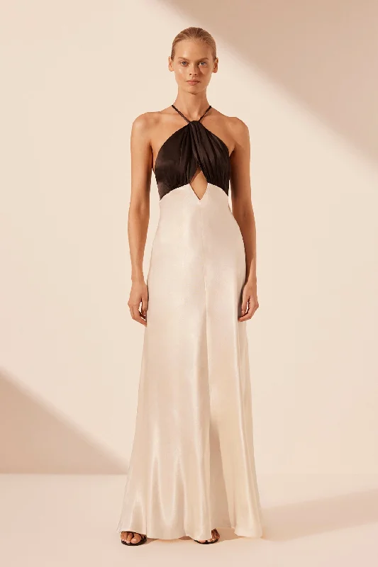 LINO CROSS BACK HALTER MAXI DRESS - CREAM/BLACK