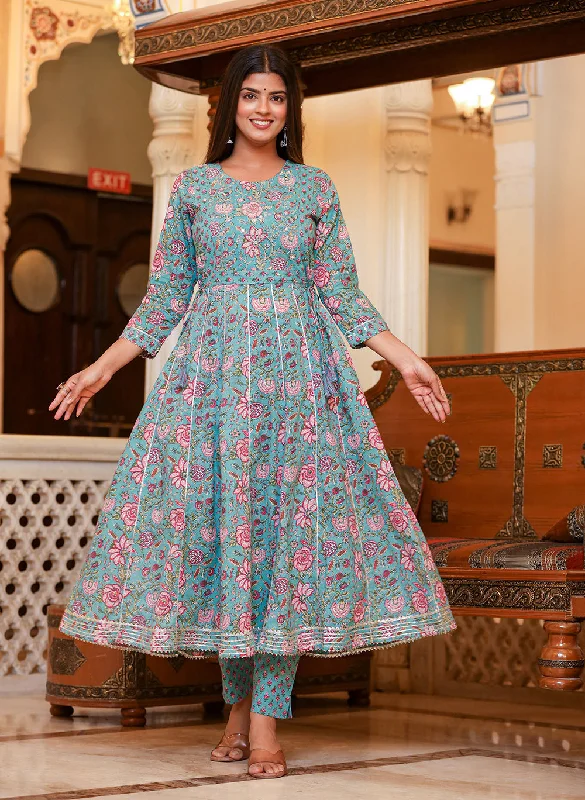 Kaajh Women's Turquoise Floral Print Flared Anarkali Kurta With Pant